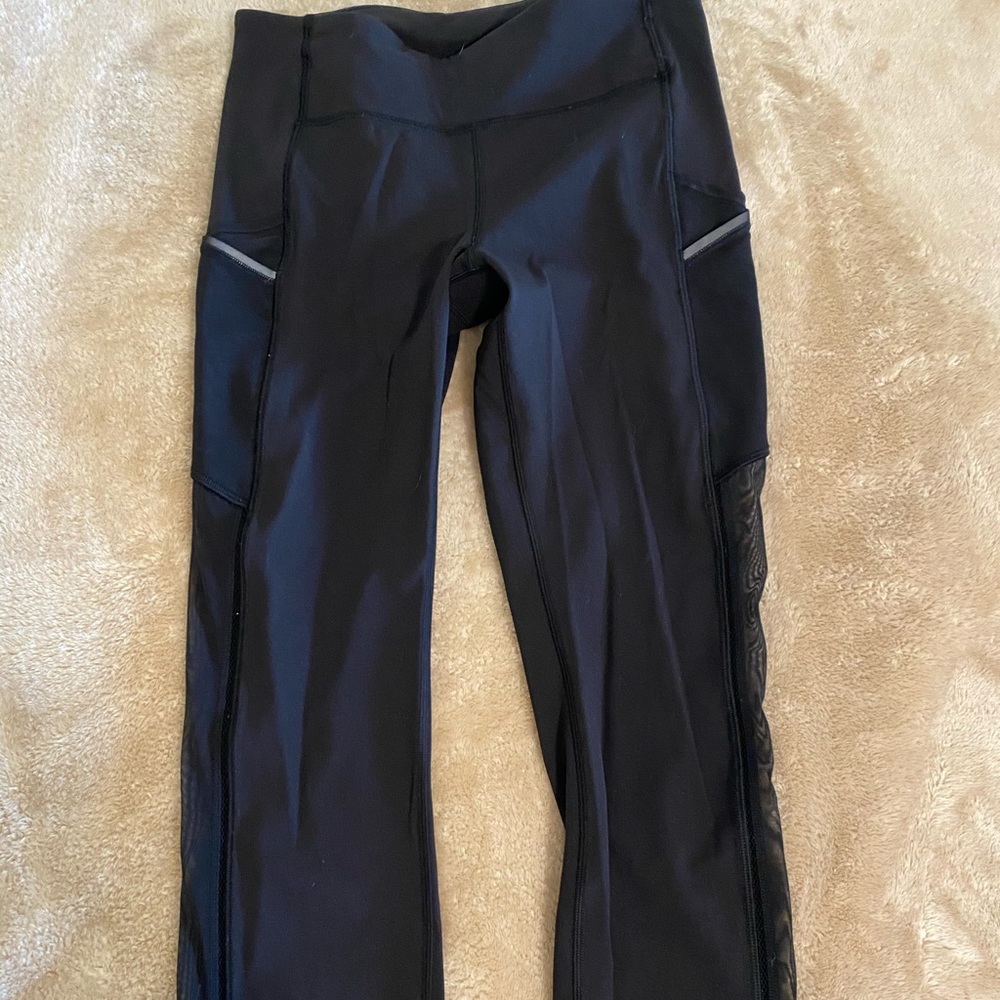 Lululemon size 6 crop 21” black legging